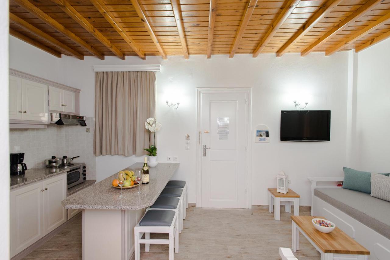Filoxenia Apartments Ornos  Exterior photo
