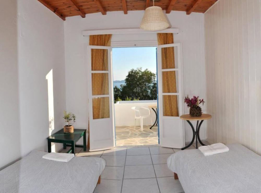 Filoxenia Apartments Ornos  Exterior photo