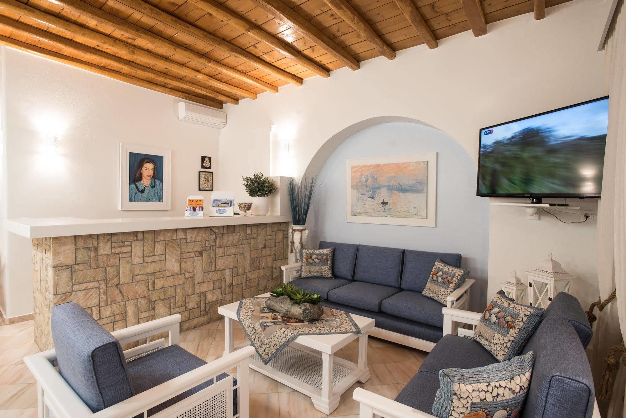 Filoxenia Apartments Ornos  Exterior photo